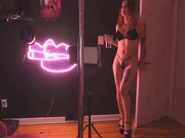 Nude cam girl aynmarie image #398005
