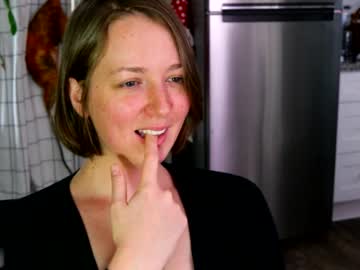 Nude cam girl maeveminx image #4112722