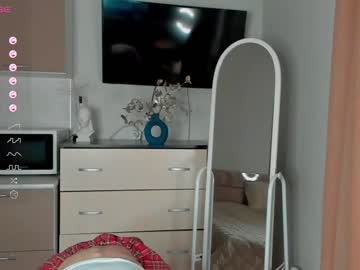 Nude cam girl mariemelons image #6090384