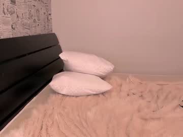 Nude cam girl _elisfox image #1182950