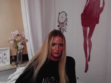 Nude cam girl shy_zorii image #1471367