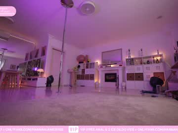 Nude cam girl hannahjames710 image #3988455