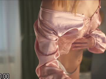 Nude cam girl _mirrra_ image #307574