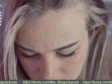 Nude cam girl mia_milagros image #2178233