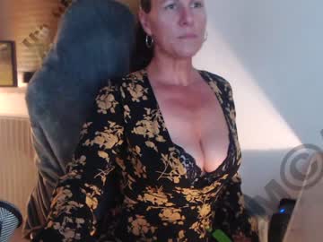 Nude cam girl the_milf_steff image #2263659