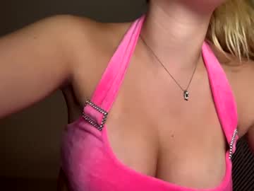 Nude cam girl mariah95 image #2552564