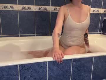 Nude cam girl versace_gold__ image #4441478
