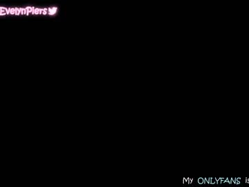 Nude cam girl evelynpiers image #2143233