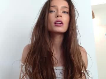Nude cam girl isia_slay image #2498242