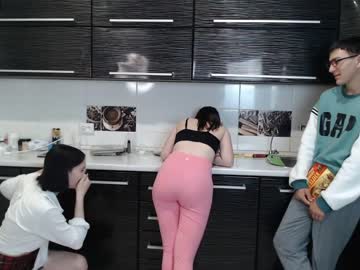 Nude cam couple renae_tom image #3999188