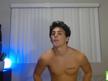 Nude cam man italianstalion1111 image #3099342