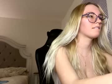 Nude cam girl mariah95 image #4148717
