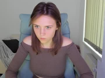 Nude cam girl mia_muah image #2527684