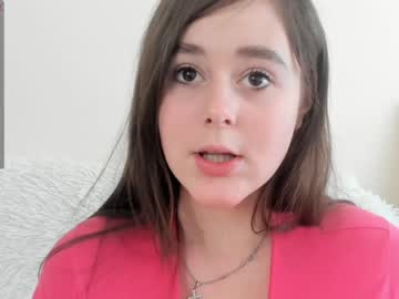 Nude cam girl emilia_me image #1327022