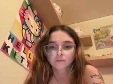 Nude cam girl melodykitten23 image #2869189