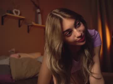 Nude cam girl cuteelsa_ image #5757189
