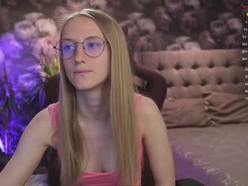 Nude cam girl angeellina image #1805374