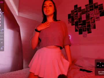 Nude cam girl darling_kira image #2920213