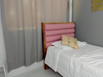 Nude cam girl roberta_lipa image #2384404