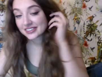 Nude cam girl _oliviawolf_ image #1573176