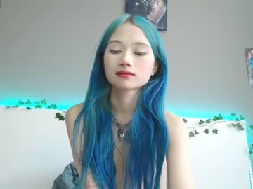 Nude cam girl le_chan image #1795721