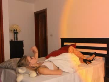 Nude cam girl linellali image #3032724