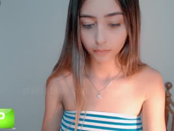 Nude cam girl gummy_bear7 image #539680