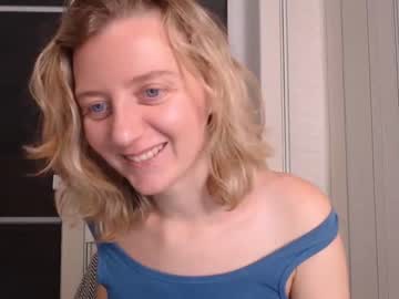 elly_helly nude girls camming