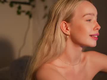 Nude cam girl mother__of__dragons image #6923844