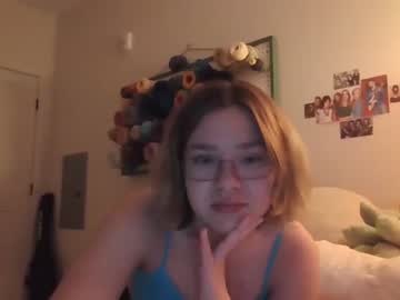 Nude cam girl ftarh18 image #4451561