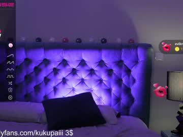 Nude cam girl hotangelalli image #3518421