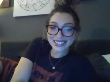 Nude cam girl h0neylem0n image #1921064