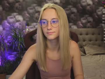 Nude cam girl angeellina image #2609087