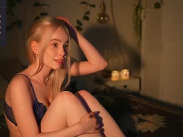 Nude cam girl mother__of__dragons image #5565406