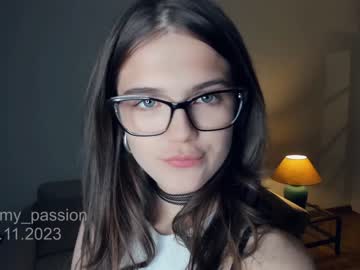 Nude cam girl look_my_passion image #5761684