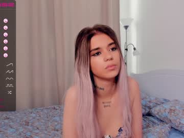 Nude cam girl elfas_cute image #4832380