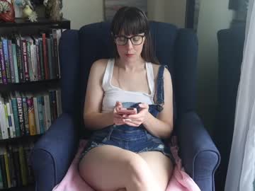 Nude cam girl ellynaomi image #5206157