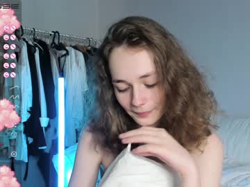 Nude cam girl mxxnsxsul image #2262033