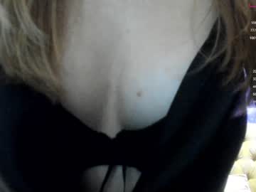 Nude cam girl angeellina image #2959646
