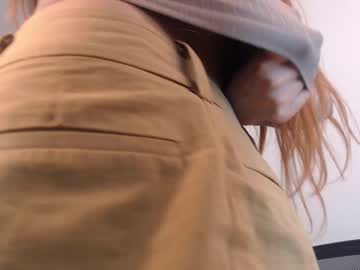 Nude cam girl annaliese_bach image #3950222