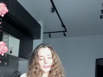 Nude cam girl mxxnsxsul image #2471890
