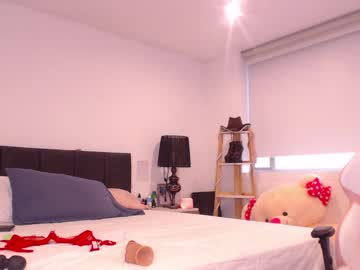 Nude cam girl mia_cooper1 image #1093130