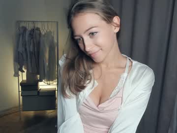 Nude cam girl wave_of_happy_ image #5491732