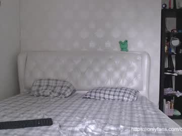 Nude cam girl _mllymoore_ image #2237715