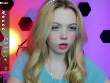 Nude cam girl small_blondee image #3950329