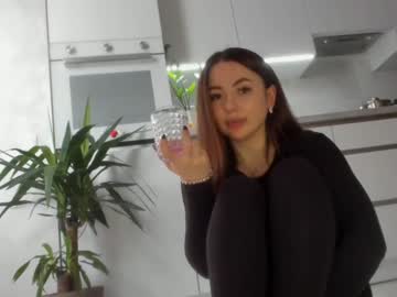 Nude cam girl meryfoxxx image #2690158