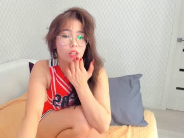 Nude cam girl mei_tin image #1318955