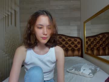 Nude cam girl lil_stitch image #2658403