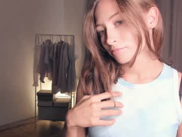Nude cam girl wave_of_happy_ image #5513580