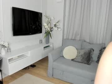 Nude cam girl nicole_blueberry image #7045345